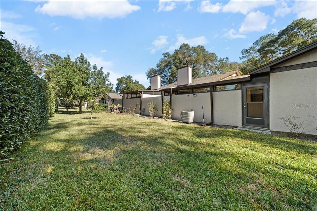 For Sale: $220,000 (2 beds, 2 baths, 1354 Square Feet)