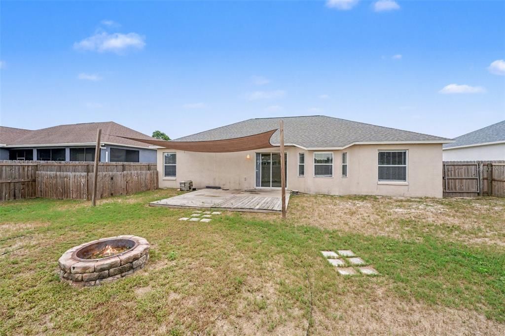 En Renta: $2,000 (4 camas, 2 baños, 1518 Pies cuadrados)