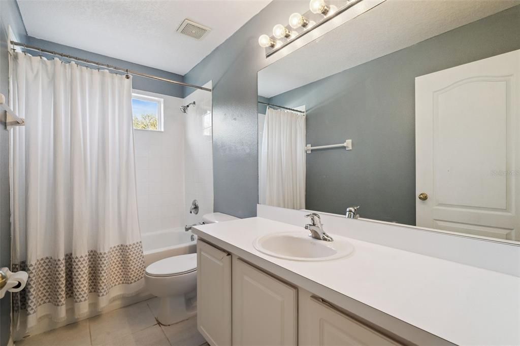 На продажу: $550,000 (4 спален, 2 ванн, 2524 Квадратных фут)