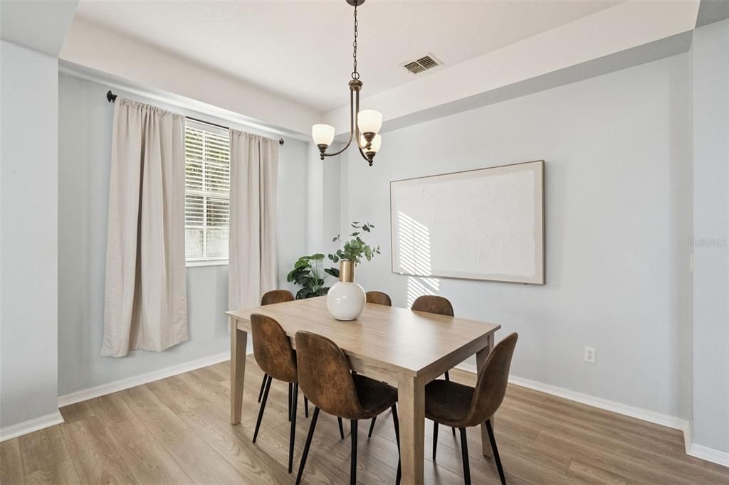 На продажу: $550,000 (4 спален, 2 ванн, 2524 Квадратных фут)