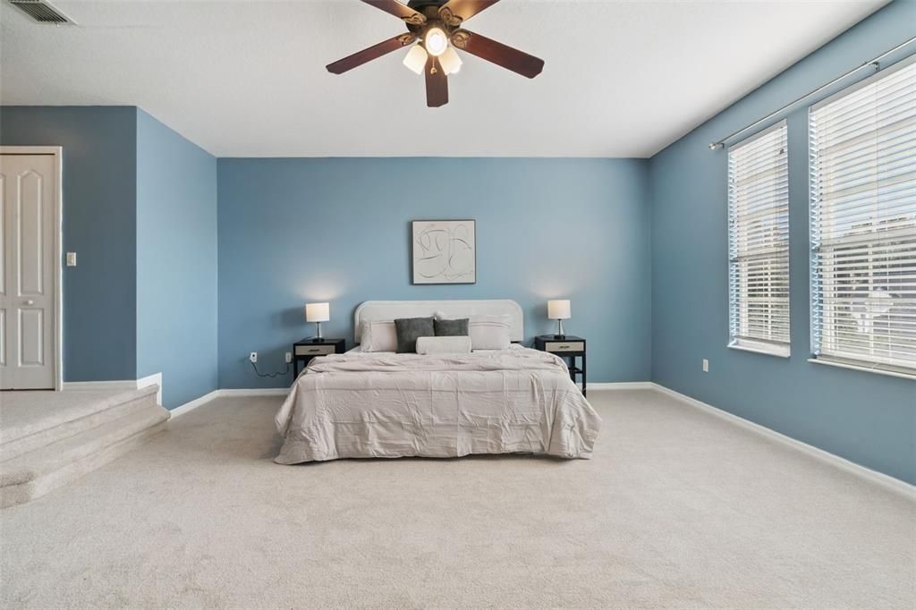 На продажу: $550,000 (4 спален, 2 ванн, 2524 Квадратных фут)