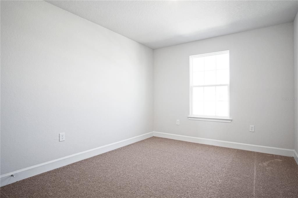 En Renta: $2,350 (4 camas, 2 baños, 2202 Pies cuadrados)