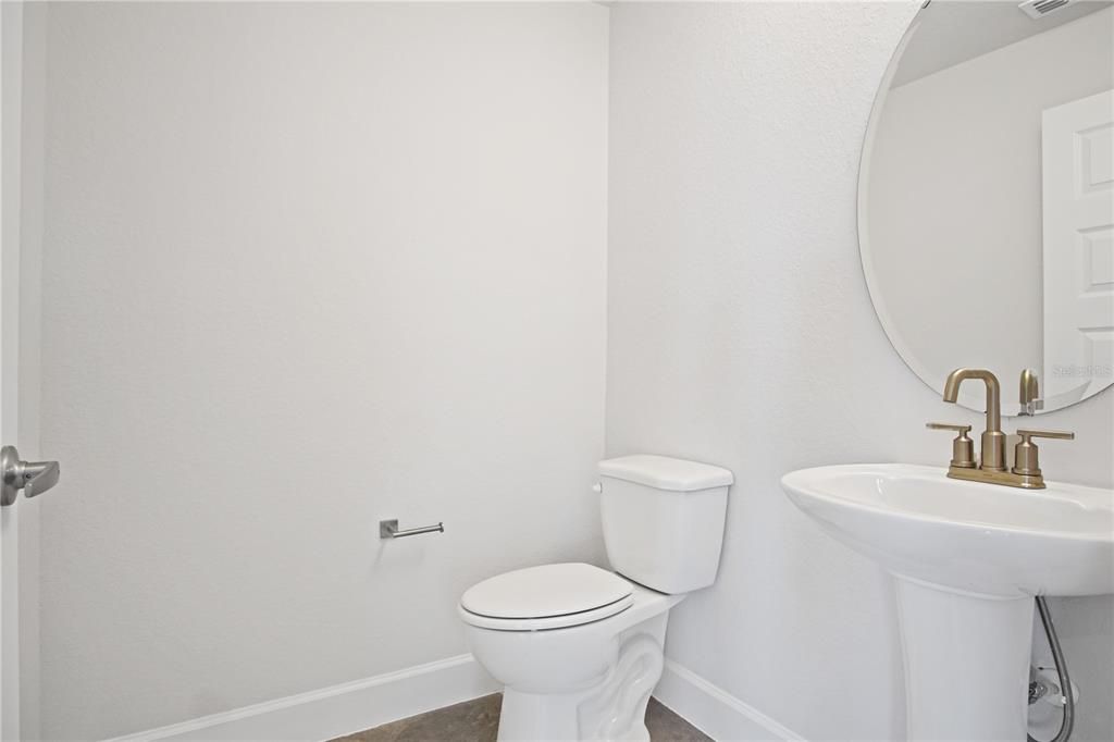 En Renta: $2,350 (4 camas, 2 baños, 2202 Pies cuadrados)