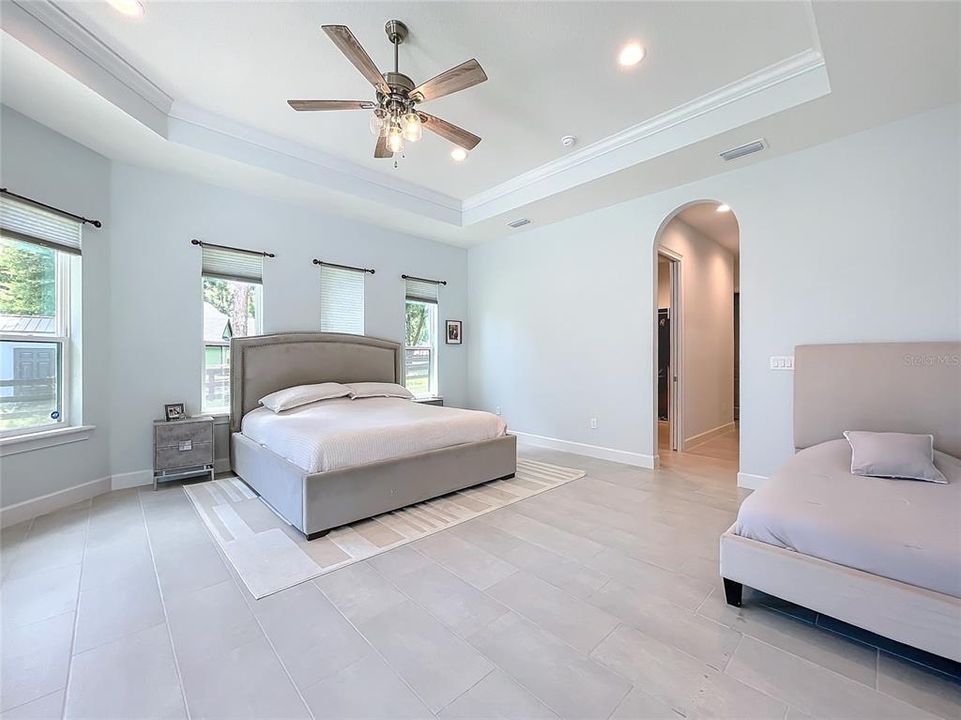 En Venta: $1,500,000 (5 camas, 3 baños, 3416 Pies cuadrados)