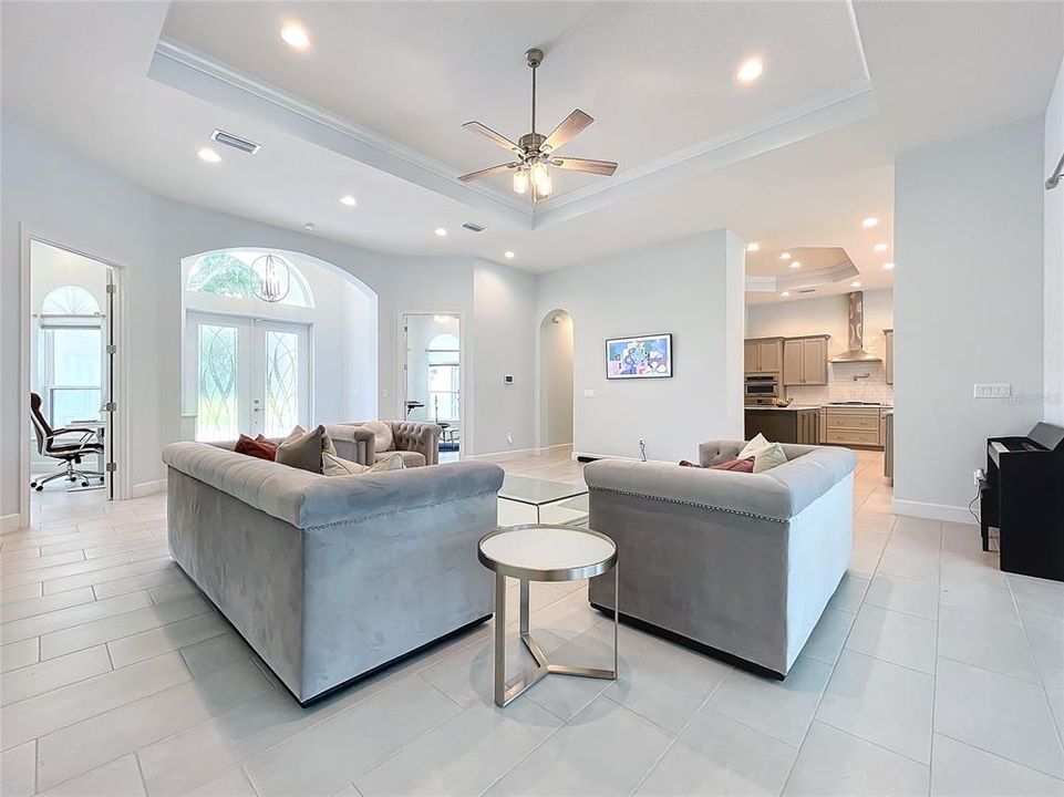 En Venta: $1,500,000 (5 camas, 3 baños, 3416 Pies cuadrados)
