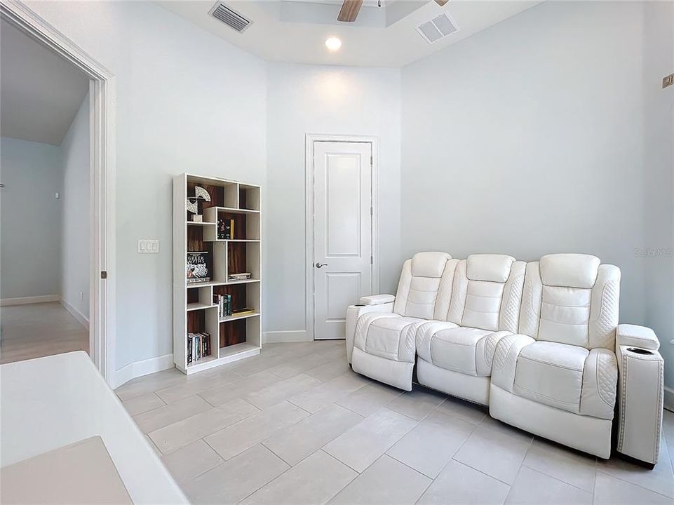 En Venta: $1,500,000 (5 camas, 3 baños, 3416 Pies cuadrados)