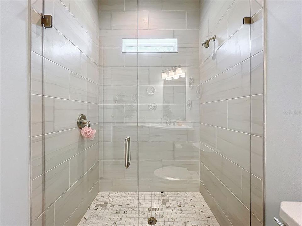 En Venta: $1,500,000 (5 camas, 3 baños, 3416 Pies cuadrados)