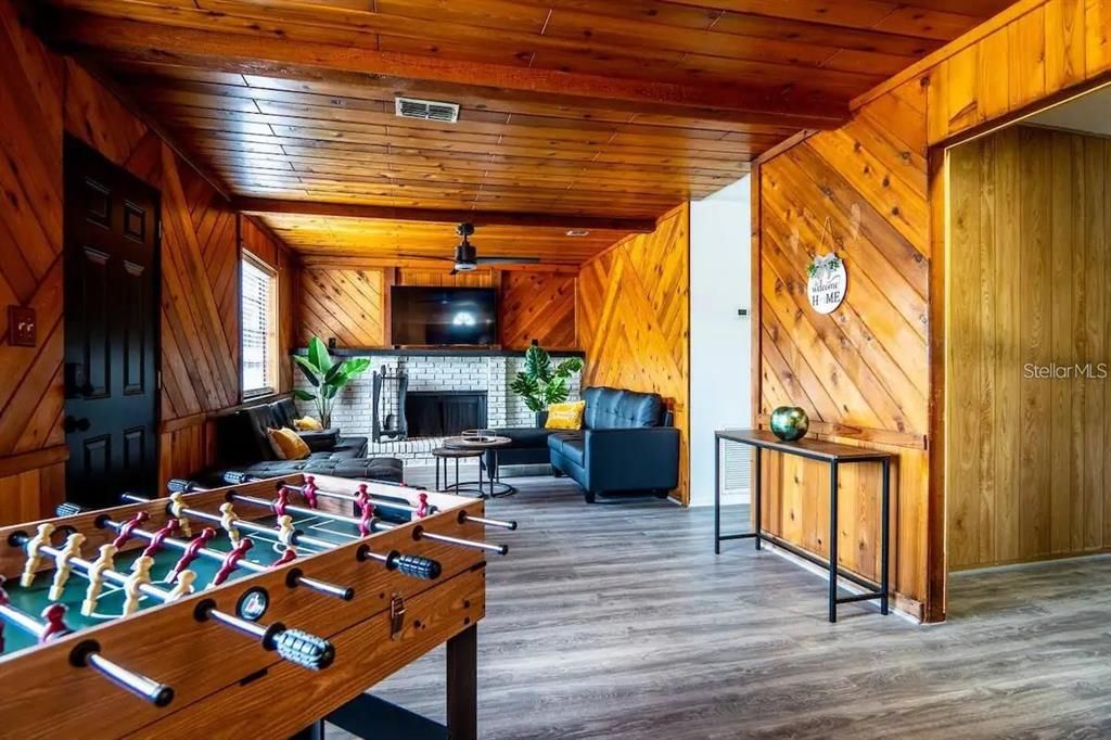 For Rent: $2,800 (3 beds, 1 baths, 1175 Square Feet)