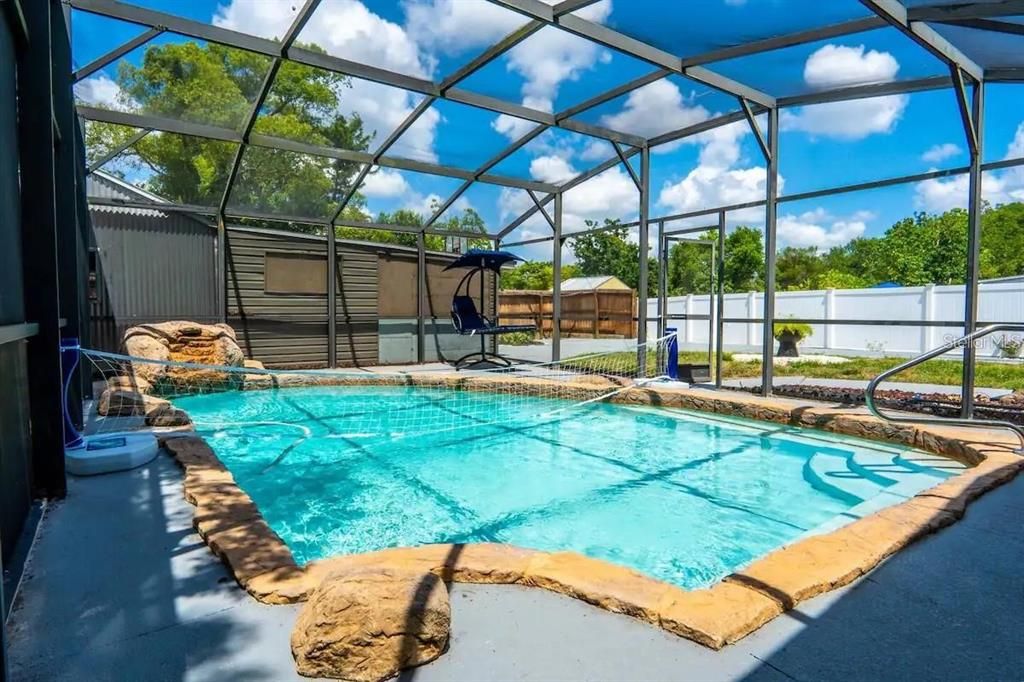 For Rent: $2,800 (3 beds, 1 baths, 1175 Square Feet)