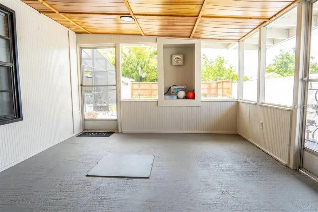 For Rent: $2,800 (3 beds, 1 baths, 1175 Square Feet)