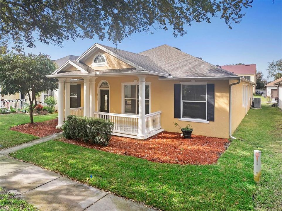 待售: $600,000 (4 贝兹, 2 浴室, 2460 平方英尺)