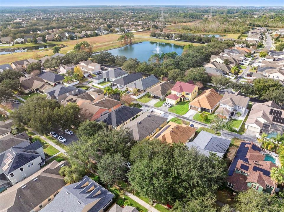 待售: $600,000 (4 贝兹, 2 浴室, 2460 平方英尺)