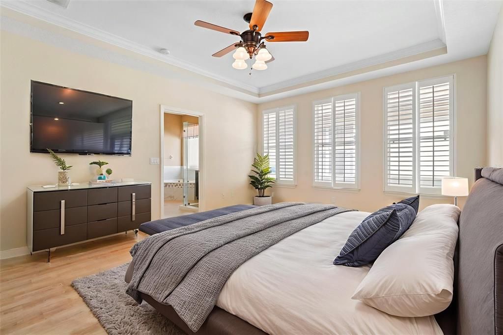 待售: $600,000 (4 贝兹, 2 浴室, 2460 平方英尺)