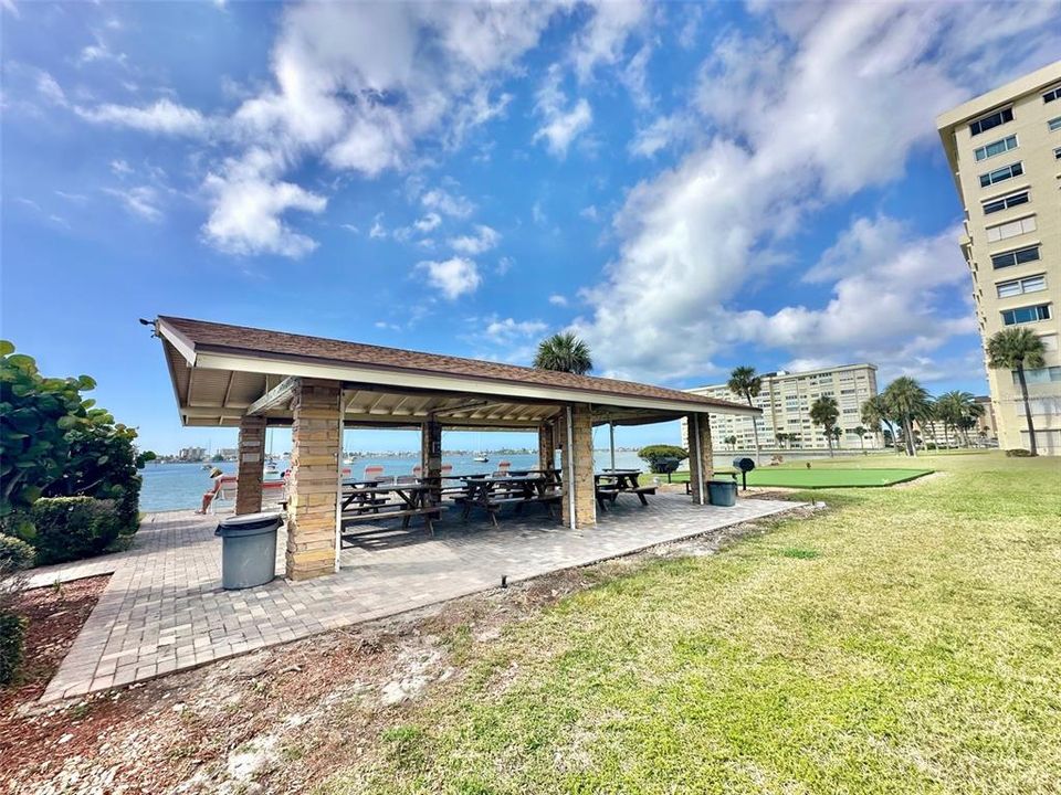 出租: $1,500 (1 贝兹, 1 浴室, 530 平方英尺)