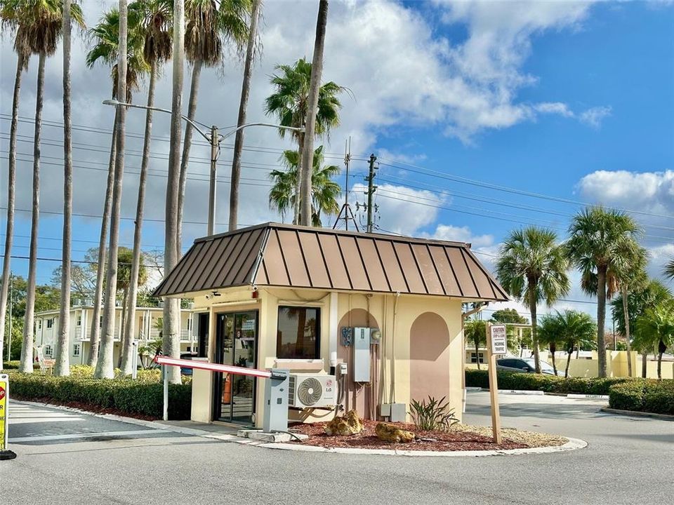 出租: $1,500 (1 贝兹, 1 浴室, 530 平方英尺)