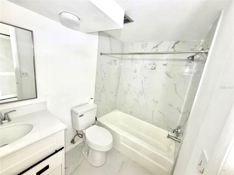 出租: $1,500 (1 贝兹, 1 浴室, 530 平方英尺)