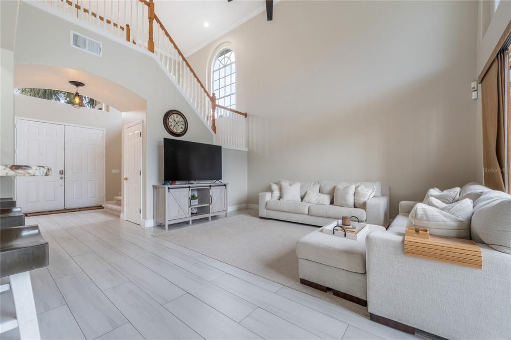 Active With Contract: $539,900 (4 beds, 2 baths, 2829 Square Feet)