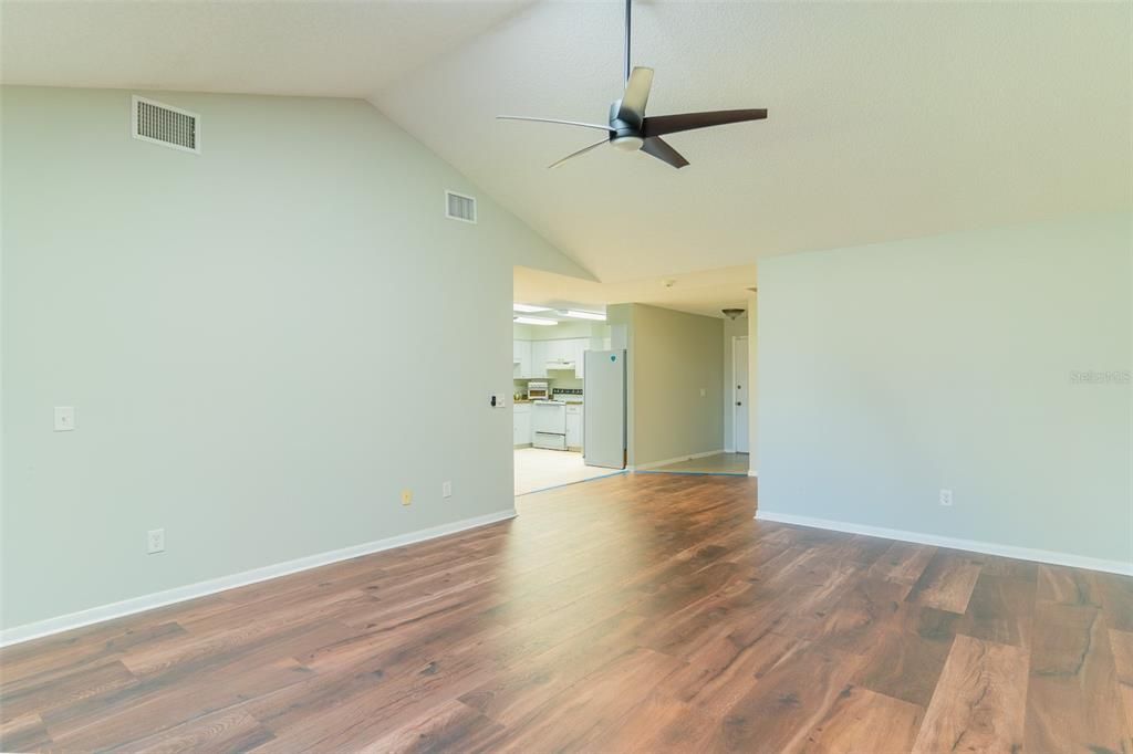 En Renta: $1,690 (2 camas, 2 baños, 1230 Pies cuadrados)