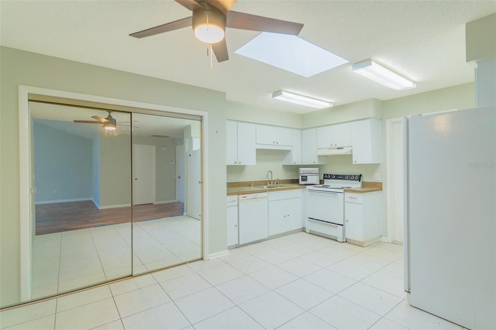 En Renta: $1,690 (2 camas, 2 baños, 1230 Pies cuadrados)