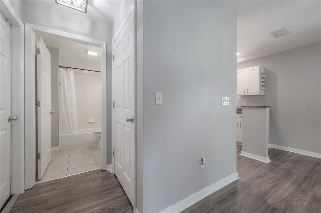 В аренду: $2,900 (4 спален, 3 ванн, 1575 Квадратных фут)