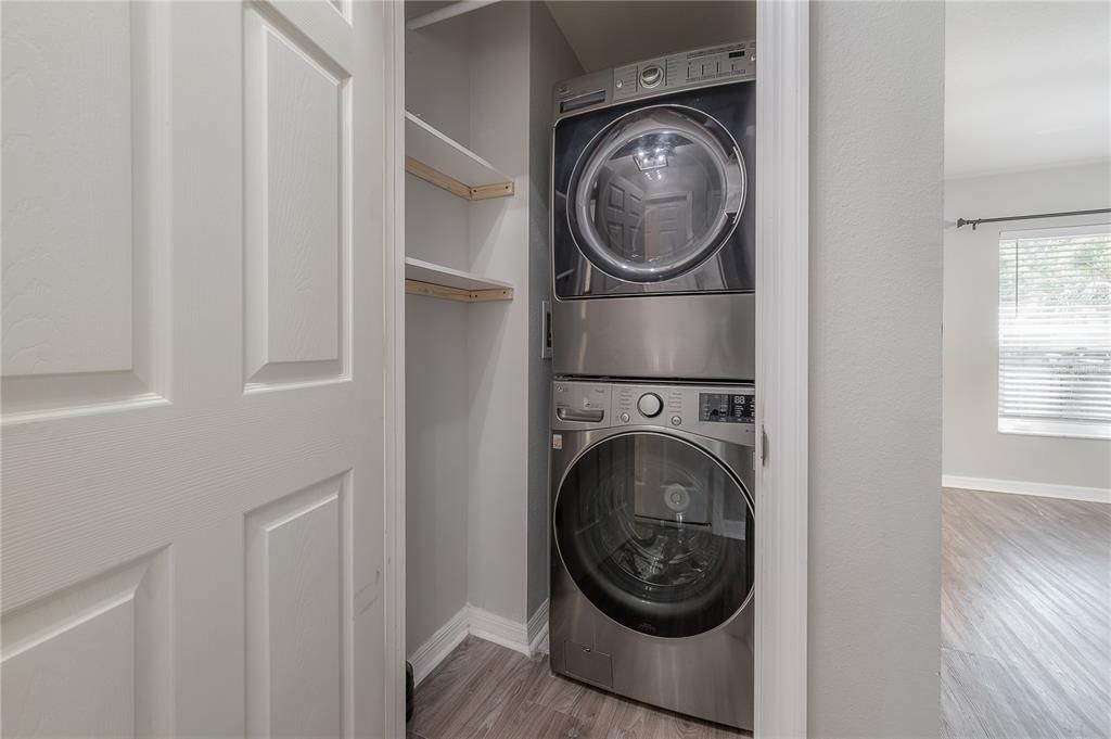 В аренду: $2,900 (4 спален, 3 ванн, 1575 Квадратных фут)