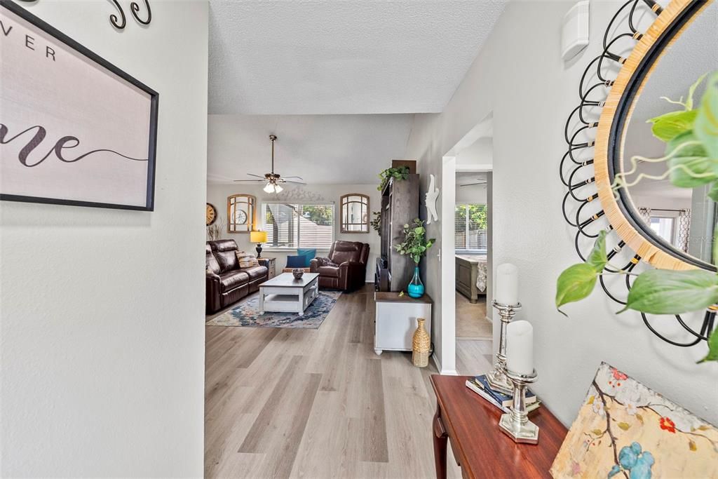 For Sale: $430,000 (3 beds, 2 baths, 1244 Square Feet)