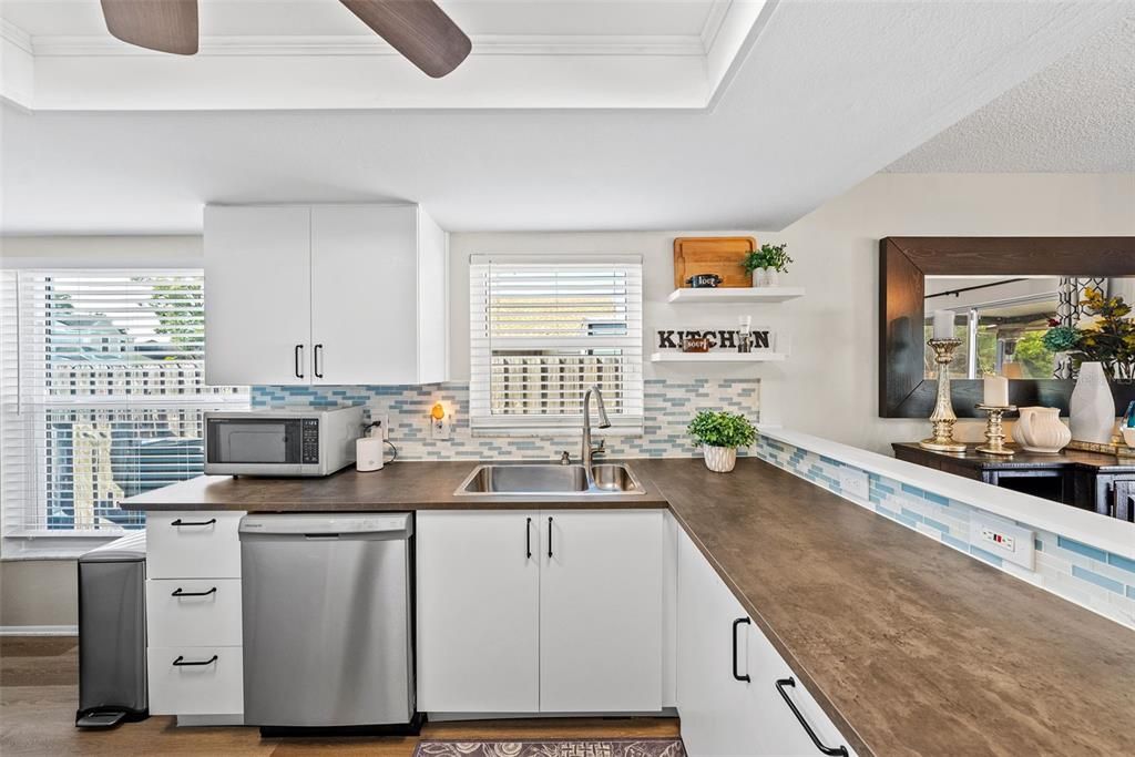 For Sale: $430,000 (3 beds, 2 baths, 1244 Square Feet)