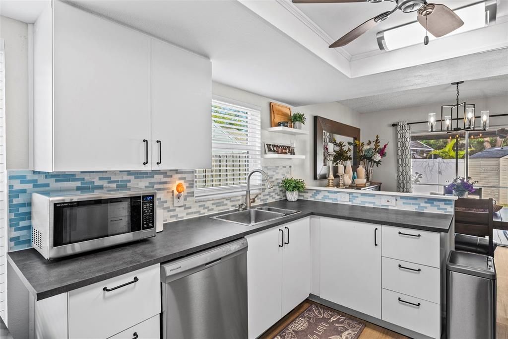 For Sale: $430,000 (3 beds, 2 baths, 1244 Square Feet)