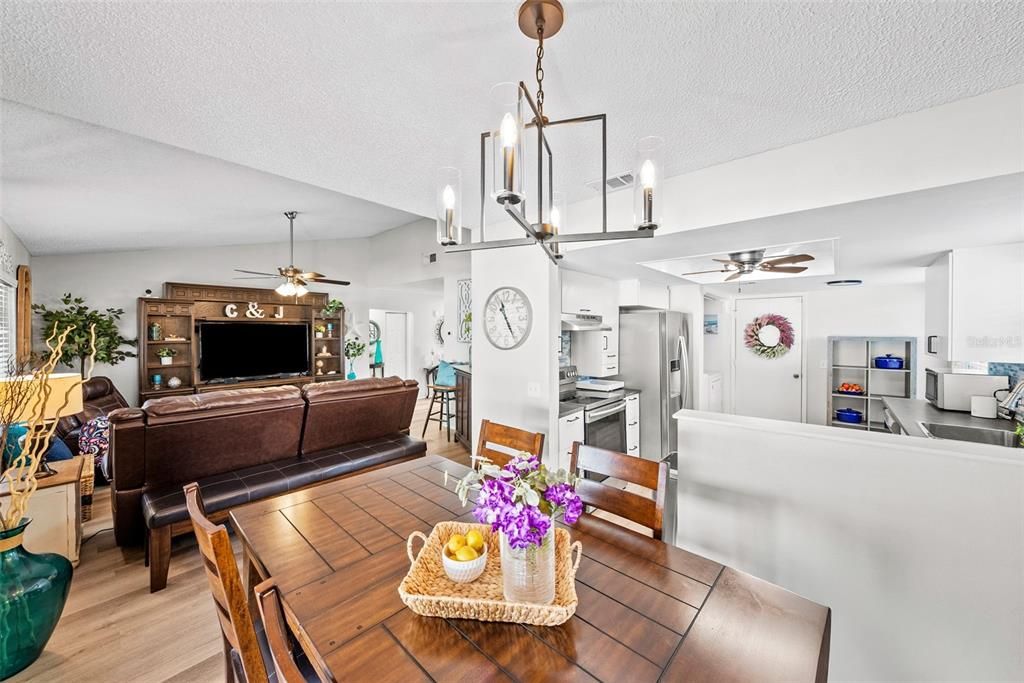 For Sale: $430,000 (3 beds, 2 baths, 1244 Square Feet)