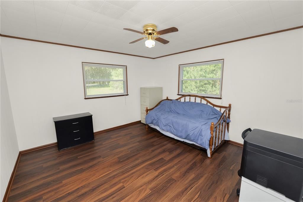 For Sale: $520,000 (3 beds, 3 baths, 2112 Square Feet)