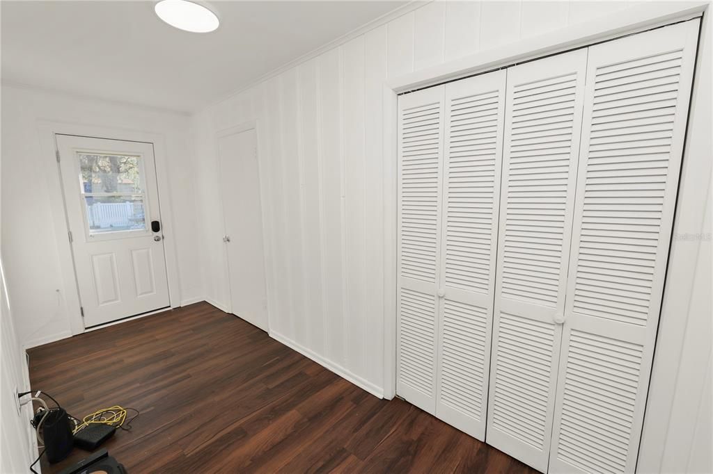 For Sale: $520,000 (3 beds, 3 baths, 2112 Square Feet)