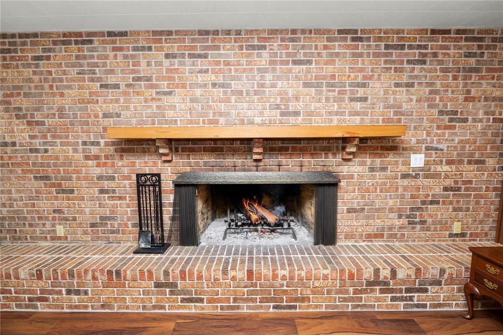 For Sale: $520,000 (3 beds, 3 baths, 2112 Square Feet)