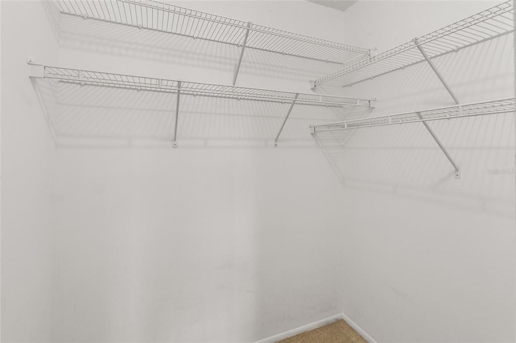 For Sale: $390,000 (2 beds, 2 baths, 920 Square Feet)