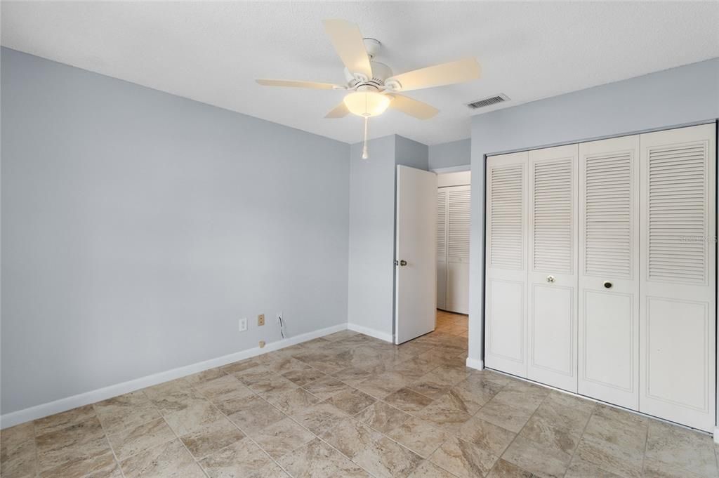 For Sale: $390,000 (2 beds, 2 baths, 920 Square Feet)