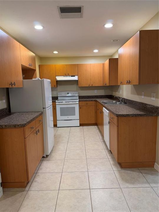 待售: $375,000 (3 贝兹, 2 浴室, 1199 平方英尺)