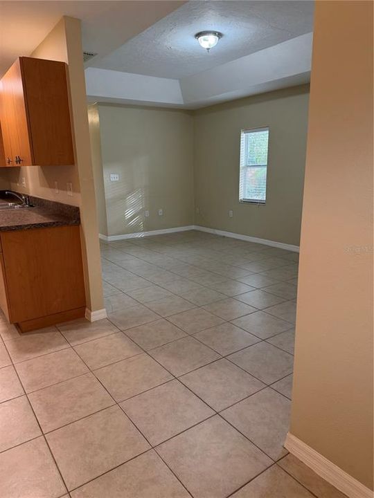 待售: $375,000 (3 贝兹, 2 浴室, 1199 平方英尺)