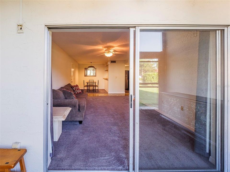 На продажу: $134,900 (1 спален, 1 ванн, 714 Квадратных фут)