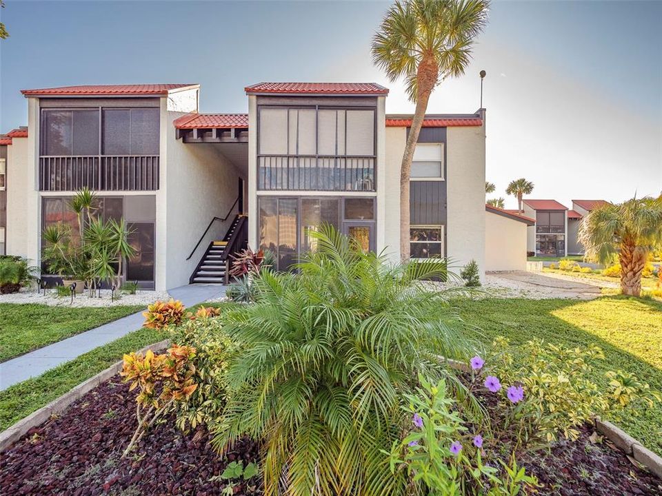 На продажу: $134,900 (1 спален, 1 ванн, 714 Квадратных фут)