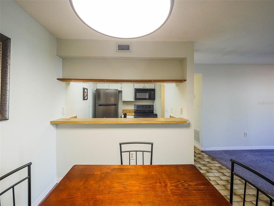 На продажу: $134,900 (1 спален, 1 ванн, 714 Квадратных фут)