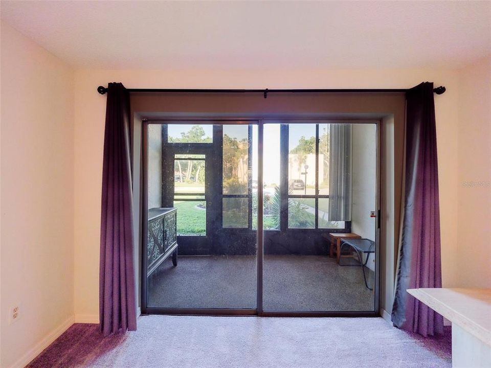 На продажу: $134,900 (1 спален, 1 ванн, 714 Квадратных фут)