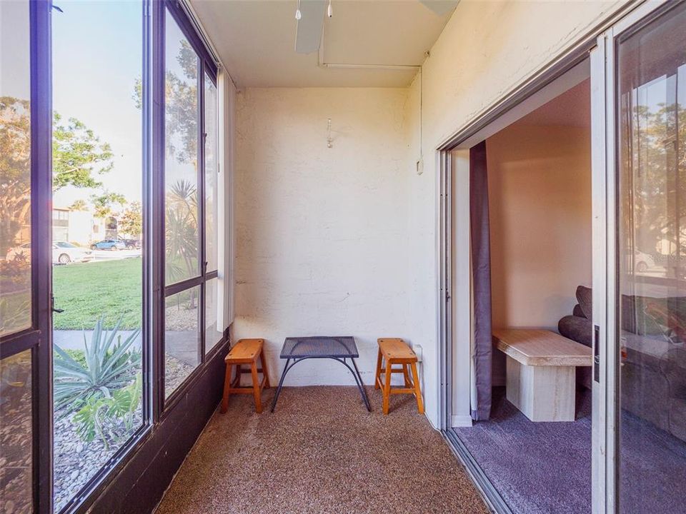 На продажу: $134,900 (1 спален, 1 ванн, 714 Квадратных фут)