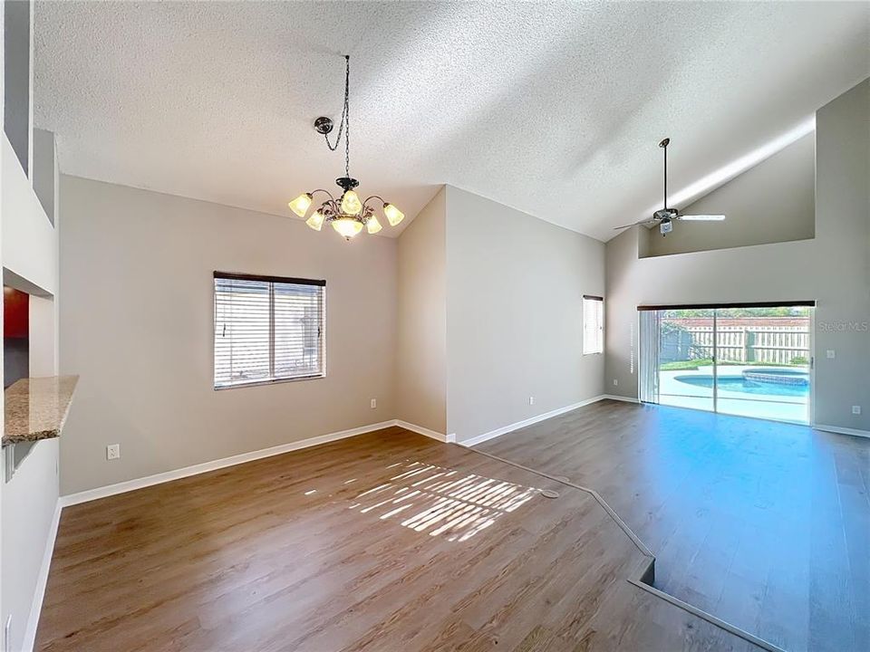 For Sale: $459,000 (3 beds, 2 baths, 1546 Square Feet)