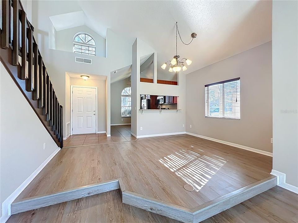 For Sale: $459,000 (3 beds, 2 baths, 1546 Square Feet)