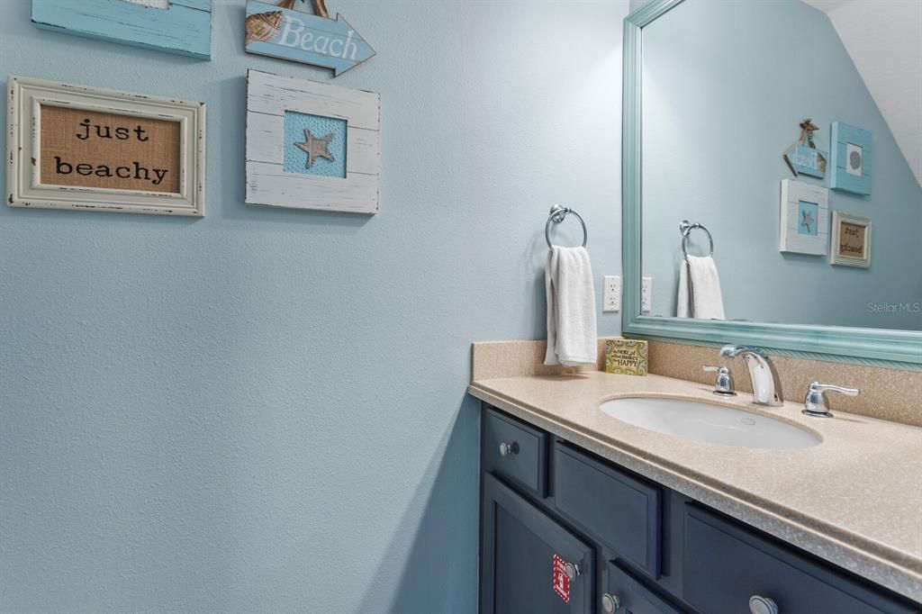 For Sale: $339,000 (2 beds, 1 baths, 1184 Square Feet)