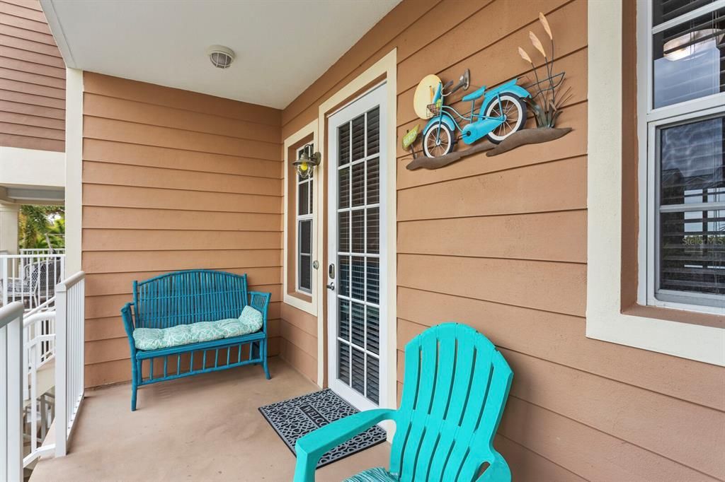 For Sale: $339,000 (2 beds, 1 baths, 1184 Square Feet)