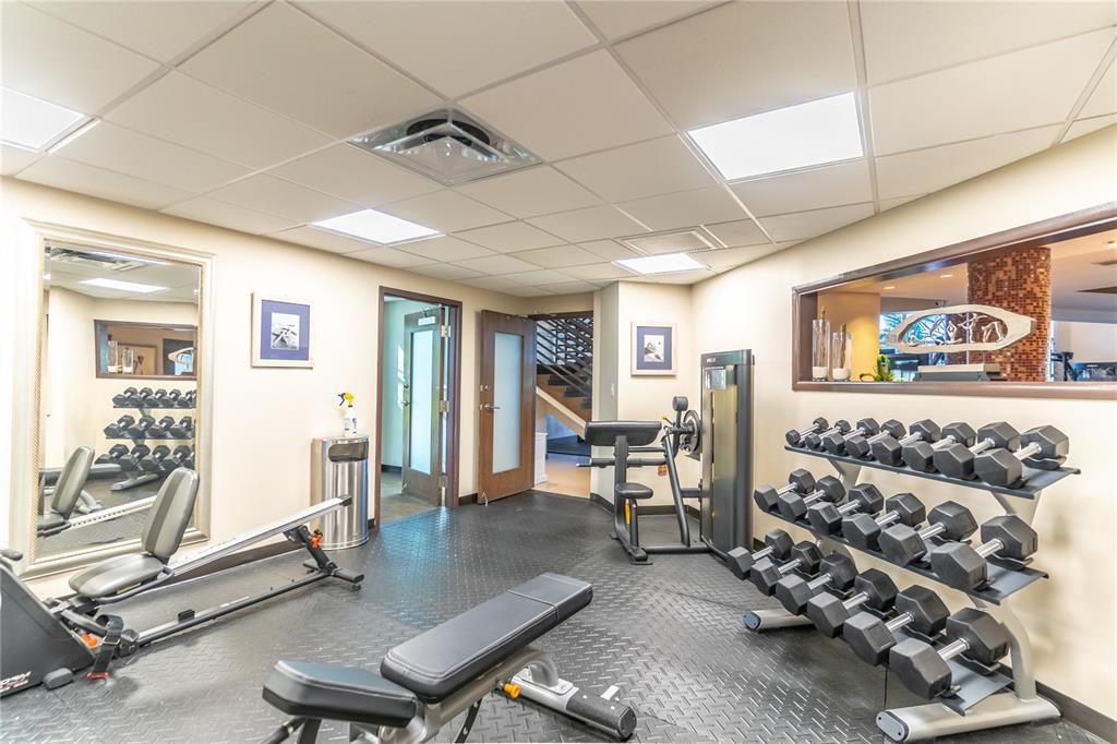 For Sale: $339,000 (2 beds, 1 baths, 1184 Square Feet)