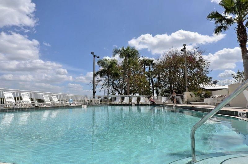 For Sale: $339,000 (2 beds, 1 baths, 1184 Square Feet)