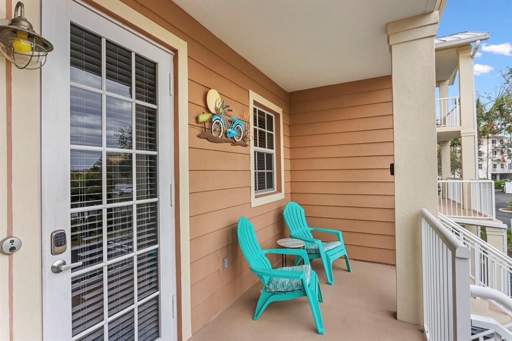 For Sale: $339,000 (2 beds, 1 baths, 1184 Square Feet)