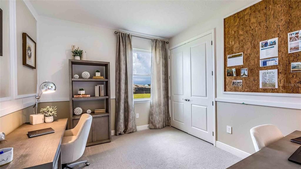 Под контрактом: $547,000 (4 спален, 2 ванн, 2045 Квадратных фут)