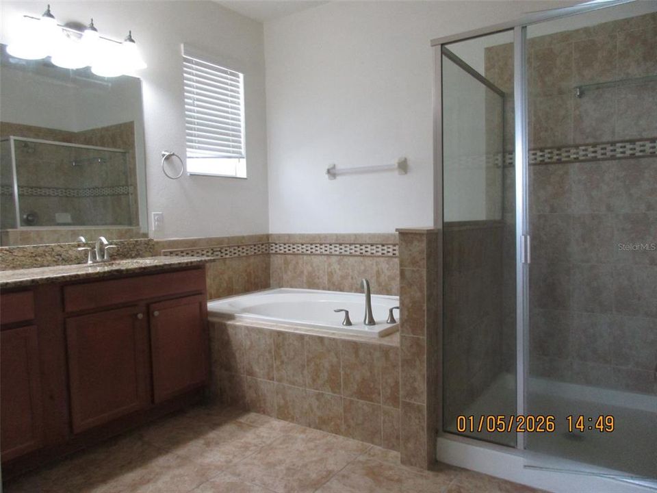 出租: $2,650 (4 贝兹, 3 浴室, 2264 平方英尺)